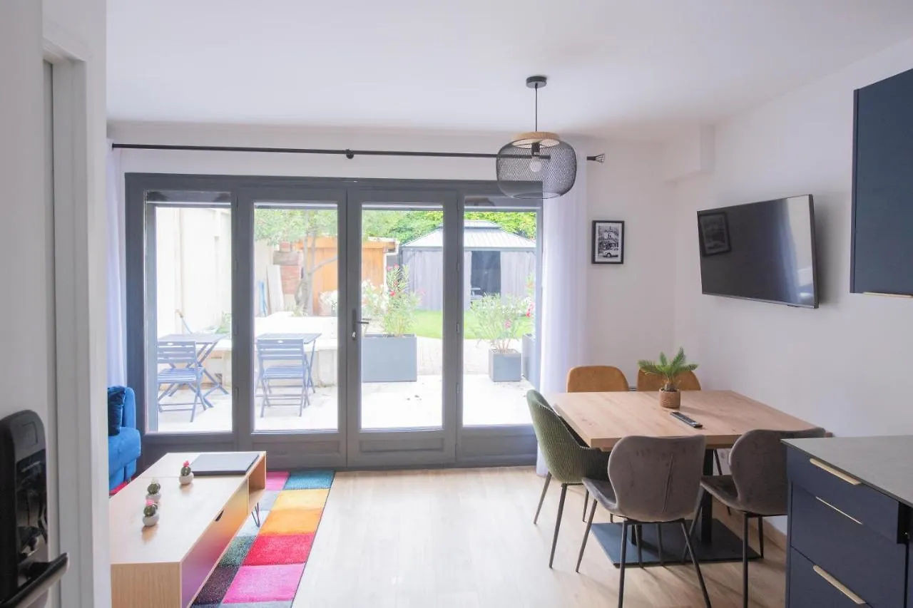 Le Saint-Germain - Porte D'Orleans - Cite Universitaire Paris 14 Gentilly Apartment